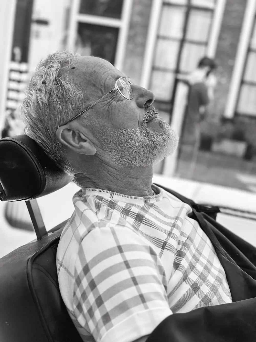 Volledige baard trim bij barbershop Nehme Kampen
